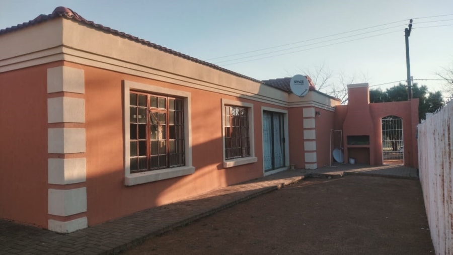 3 Bedroom Property for Sale in Mandela View Free State